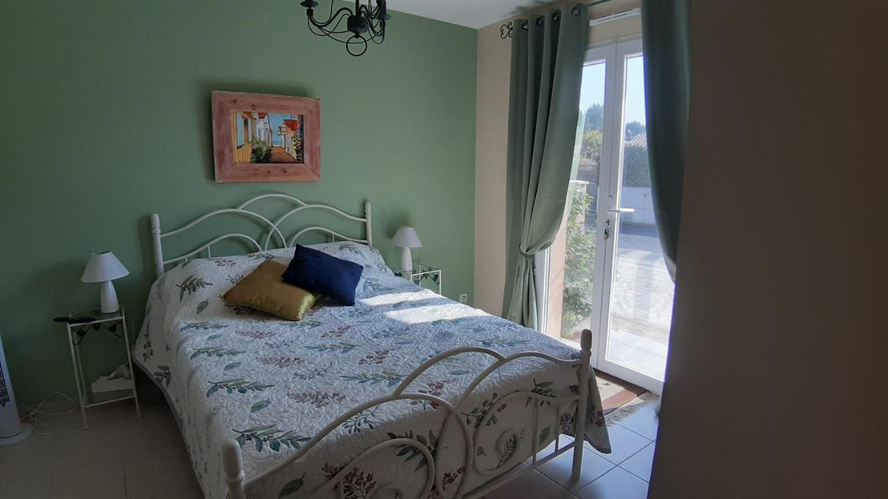 L'Escale D'Ares Chambre Clementine Extérieur photo